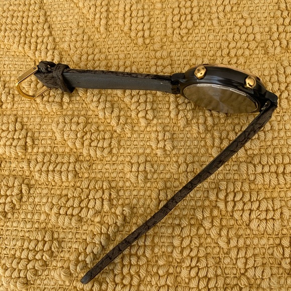 *{{Ferrari Formula Quartz Chronograph Watch}} - Picture 7 of 10